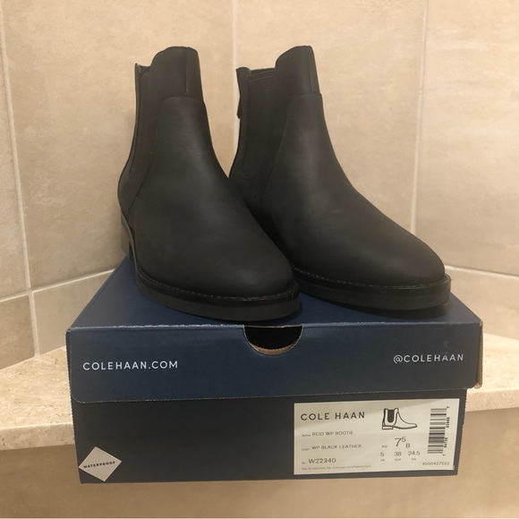 NWT - Cole Haan Black Waterproof Leather Boots - Sz 7.5 - Picture 15 of 16